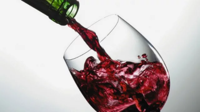 Argentina supera a Chile en la comercialización total de litros de vino