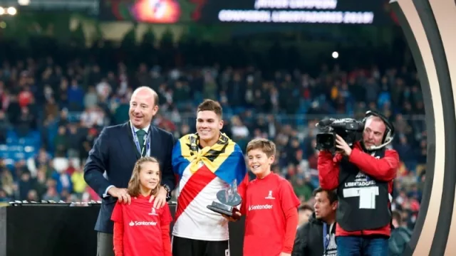 Después del papelón organizativo… ¿se bajan Santander y Toyota del auspicio de la Copa Libertadores?