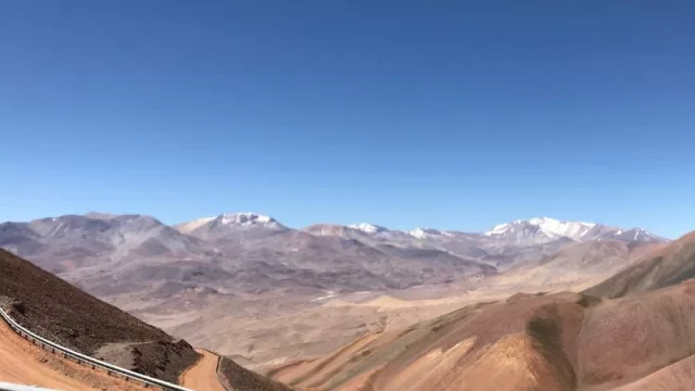 ¿Cuán cerca (o lejos) estamos de sacar producción por “Pircas Negras”? (InfoNegocios cruzó la Cordillera de Los Andes)