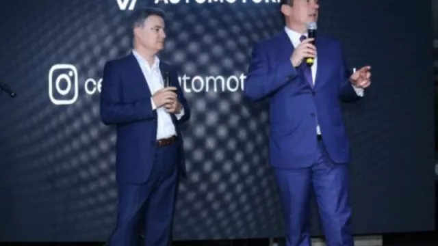 Un desfile sobre ruedas: Grupo Quijada presentó (junto a Renault) la nueva línea Oroch y la edición limitada de la Alaskan Outsider