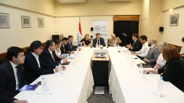 Presentan plan de formalización de la economía paraguaya