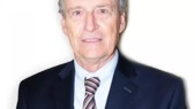 La Bolsa, el golf y los autos