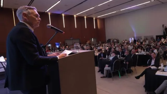 El que no se integra, pierde (porque “hoy el que migra, tiene trabajo”): lo que dejó la 9º Jornada de Infraestructura (con Nelson Castro de invitado)