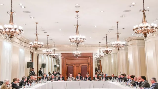 Urtubey aprovechó la previa del G20 para buscar inversiones para Salta