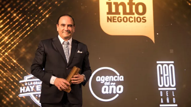 IN UY: ¡Carlos Ruiz Lapuente se quedó con el premio al Empresario del Año!