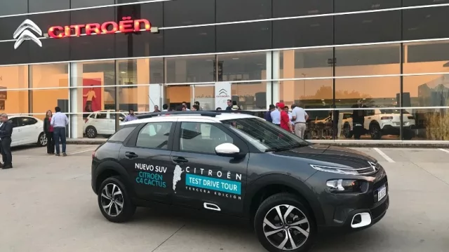 El Test Drive Tour de Citroen y su nuevo C4 Cactus pasó por Córdoba (3 autos, 18.000 Km, 1.500 contactos)