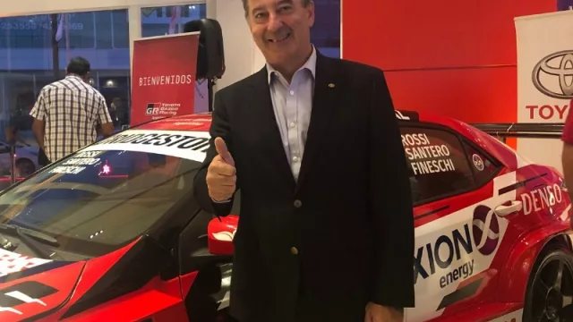 Toyota se reinventa: pone una flota de 170 autos para alquilar (50 en Córdoba; un Etios por día a $ 1.600)