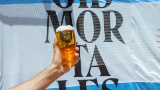 ¡Oíd Mortales! La sagrada de Peñón del Águila: junto a 30 cervecerías crearon una cerveza (para alentar a la selección)