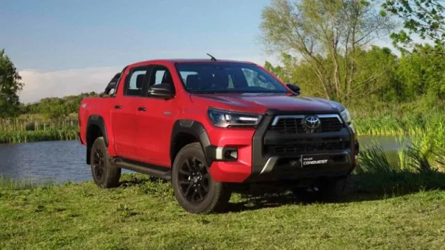 Toyota lanza Hilux Conquest, la nueva versión aventurera de la pickup