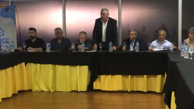 22 entidades empresarias y 10 legisladores nacionales (por Córdoba) piden urgente reunión con Sergio Massa (tema: importaciones)