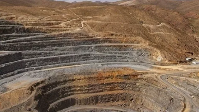 Aseguran que de cada $ 10 facturados por las mineras, entre $ 7,50 y  $ 8 quedan en el país 