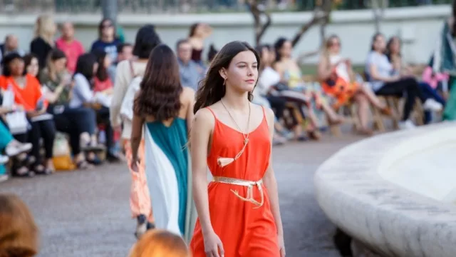 Nuevocentro Shopping llevó su moda a Paseo Sobremonte