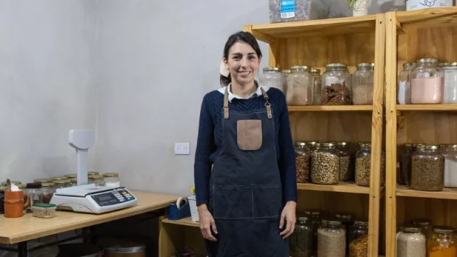 Taficeñas que emprenden: Limonna, el emprendimiento que tiene como premisa el cuidado del medio ambiente (comercializa sus productos sin empaquetar ni envasar)