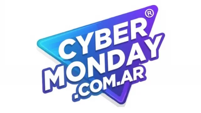Tarjeta del Cybermonday: 38,8; tarjeta de la Inflación: 38,3. Fallooo de la peleaaa... ¡Empate!