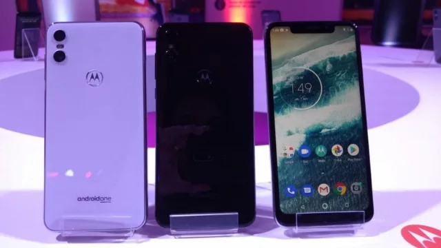 Motorola se une con Google para lanzar Motorola One (y lo vende por fuera de las compañías telefónicas)