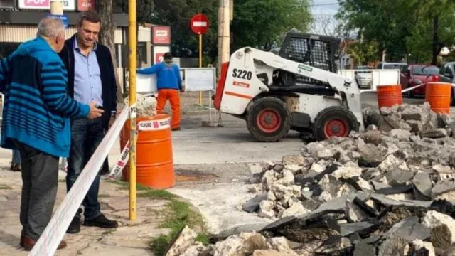 #CallesSanas: Mestre recorrió las obras de cloacas y repavimentación del Cerro de las Rosas