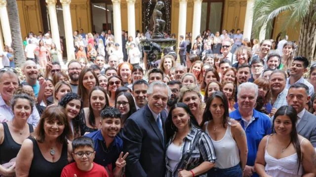 Alberto Fernández: “Brindo por la unidad y por una Argentina igualitaria"