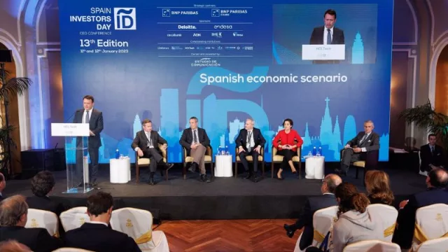 En 2023 se crecerá poco, pero no habrá recesión (expertos dan su mirada para el año electoral en el Spain Investors Day)