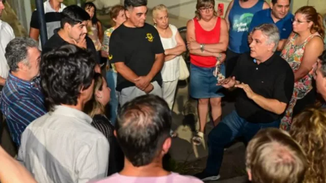 138 luminarias led ya iluminan 29 manzanas de barrio Rosedal