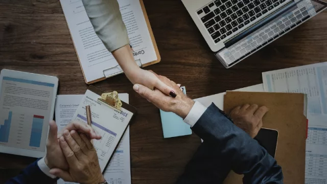 Agencia publicitaria paraguaya realiza cooperación con empresa argentina