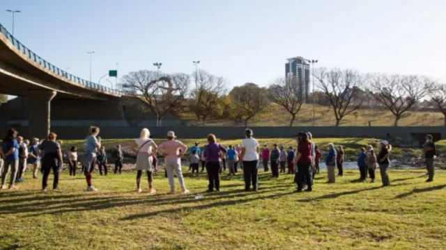 Continúan las actividades culturales, recreativas y deportivas en la Costanera