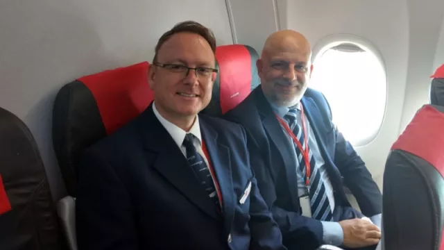 A la derecha, Ole Christian Melhus, CEO de Norwegian. 