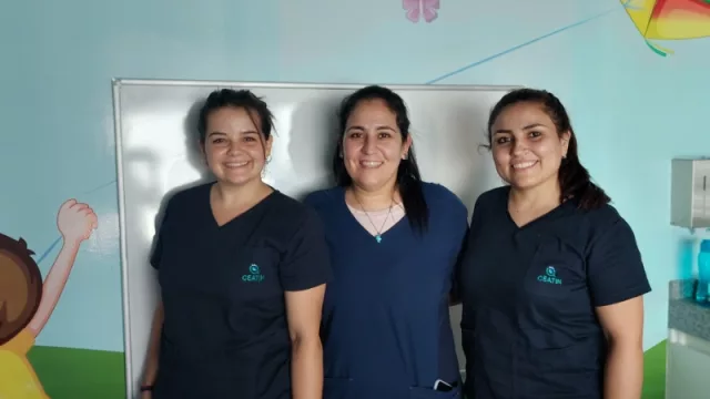 ¿Qué hacemos con los niños en verano? Una propuesta diferente que enseña a esperar, escuchar y comunicar sin llantos