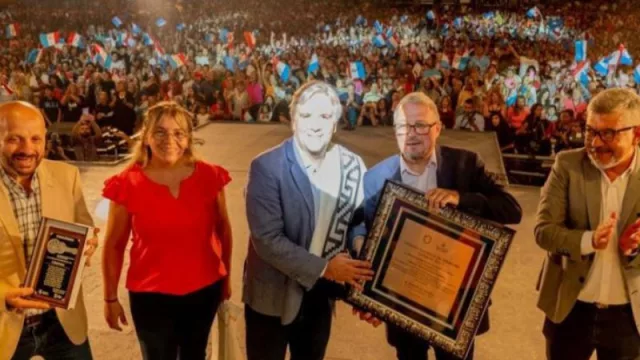 Cosquín 2023: Llaryora asistió a la tercera luna coscoína