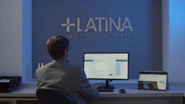 No solo no ha muerto, el papel también tiene guardaespaldas (+Latina, la empresa de las hermanas Heyd Murad, se concentra en la transformación organizacional)