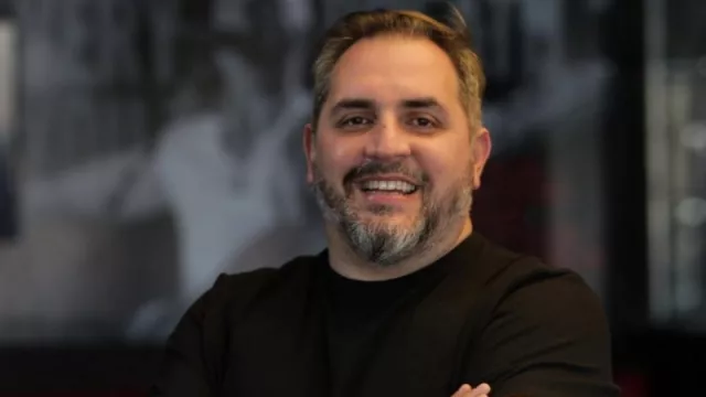 Carlos Paz: Junior B lanza una promoción al precio del siglo pasado: 1.999 (una marca con 23 años y 16 sucursales)