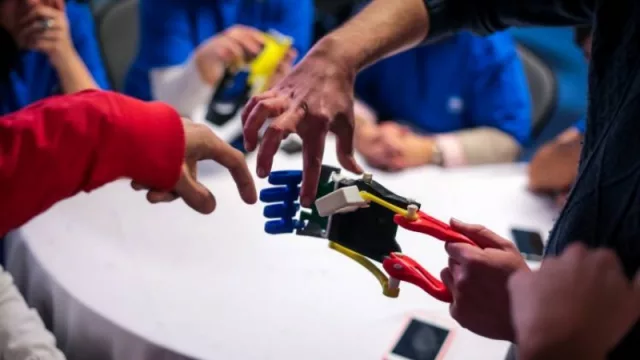 Atomic Lab, la "fábrica de superhéroes",  llega a Bahía Blanca