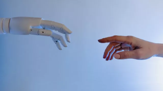 La inteligencia artificial irrumpe en el mercado laboral: cómo modificará el trabajo y qué oportunidades creará