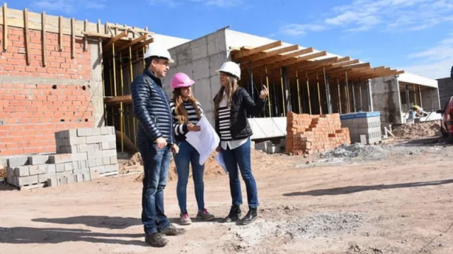 En Marqués Anexo avanza la construcción del cuarto Parque Educativo de la ciudad y Mestre recorrió la obra