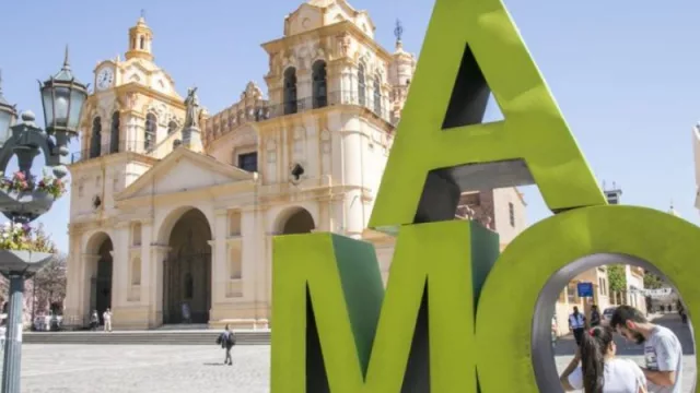 Fin de semana largo de carnaval: la ciudad espera días con gran movimiento turístico