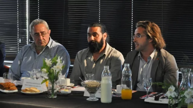 Omar Gastaldi, Secretario de Planeamiento e Infraestructura de la Municipalidad de Córdoba; Santiago Giunta, Director de Planeamiento y Gustavo Vigo, Director del Sanatorio del Salvador.  