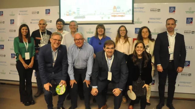 Representantes de La Caja, ANSV, Observatorio Vial de la Ciudad de Córdoba, Ministerio de Transporte, Autocity, entre otros.