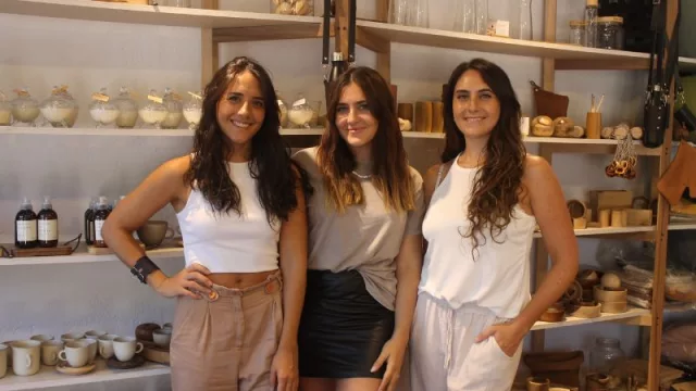 Mariangeles, Emilia y Eugenia Alexandroff Zlateff.