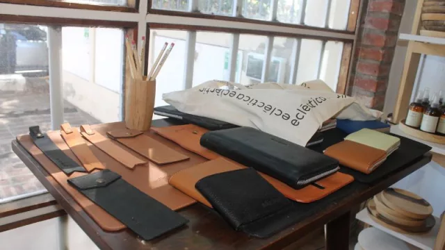 Línea de oficina, y billeteras.