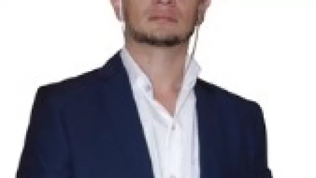 Que suenen estos Mariachis