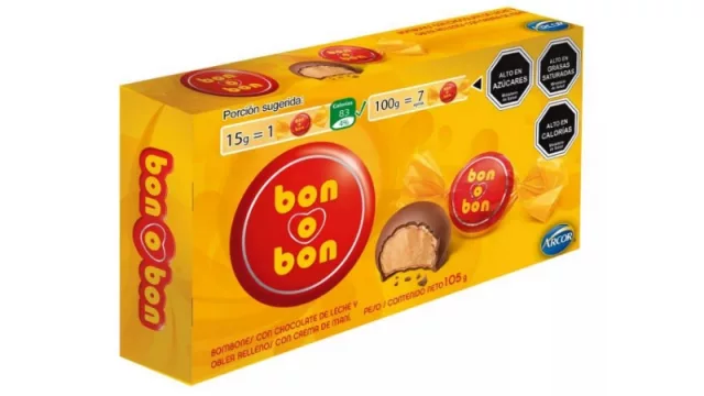 El packaging con que el Bon o Bon debe venderse por ley en Chile: triple advertencia
