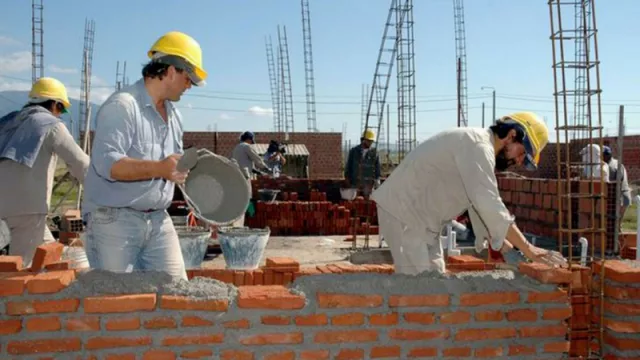 La construcción aceleró su caída en agosto, en el Índice Construya