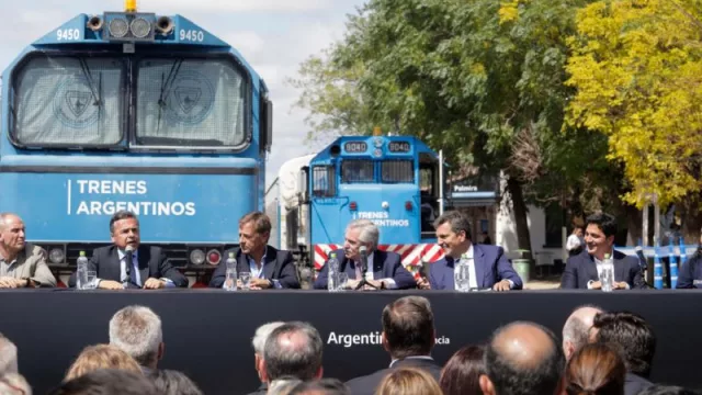Luego de 30 años, volvió el tren a Mendoza: hubo festejos, un acto central y la presencia del Presidente Fernández, Sergio Massa y Diego Giuliano