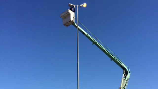 Seis empresas participan de la licitación de más de $ 17 millones para comprar materiales para el alumbrado