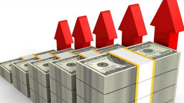 El dólar se desboca y pese a ventas del Banco Central supera los $ 34