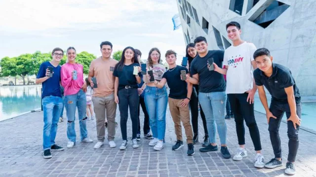 El programa de Conexión a Internet Estudiantil Gratuita suma tres puntos de inscripción en la ciudad de Córdoba