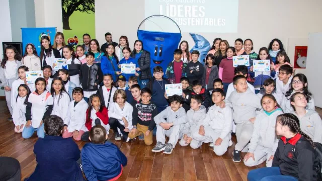 Cuando el río suena… Aguas Cordobesas se unió a Junior Achievement para desarrollar programas educativos