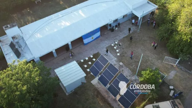 El Gobierno provincial optimizó el abastecimiento de energía renovable a 57 escuelas rurales