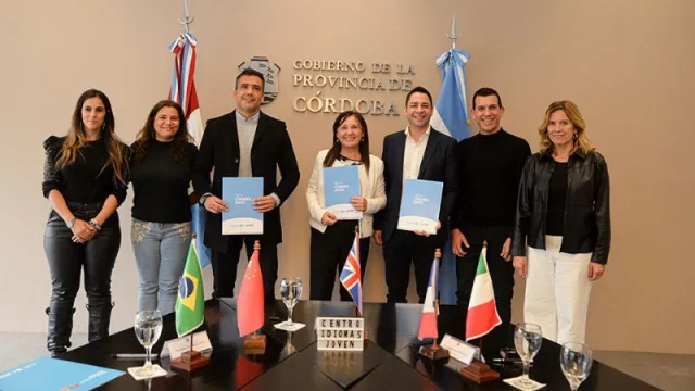 Los cursos poseen certificación oficial.