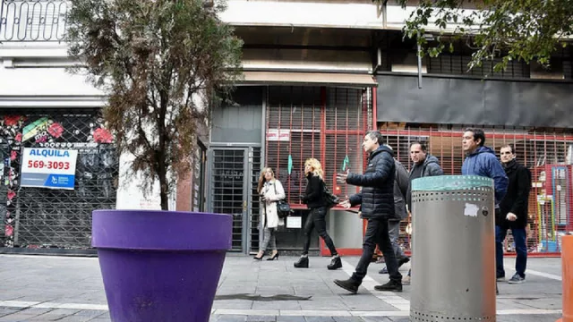 La semipeatonalización de calle 9 de Julio está casi lista y Mestre supervisó las obras
