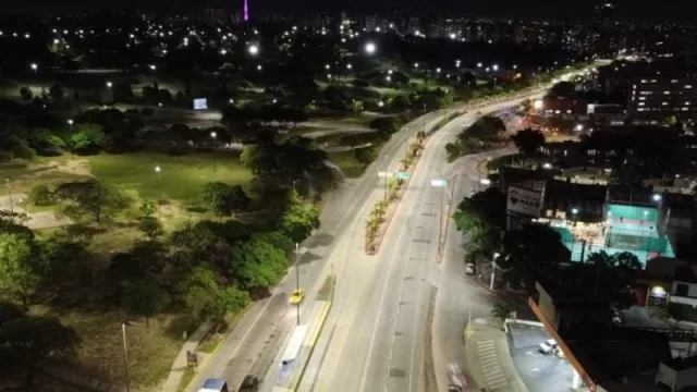 La avenida Sabattini se iluminó con led de punta a punta